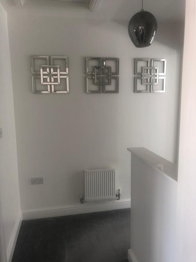 Barber House, Hoyland With Two Allocated Parking Spaces エクステリア 写真