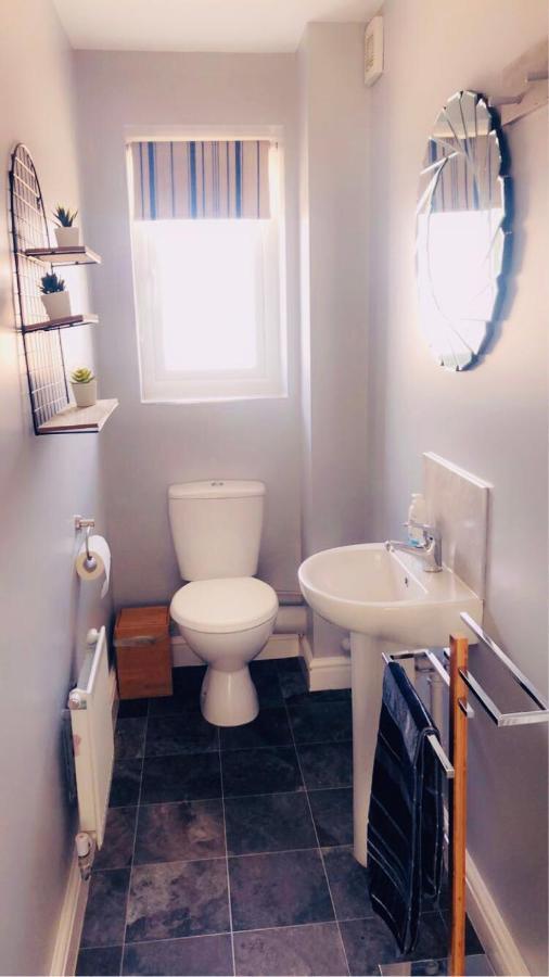 Barber House, Hoyland With Two Allocated Parking Spaces エクステリア 写真