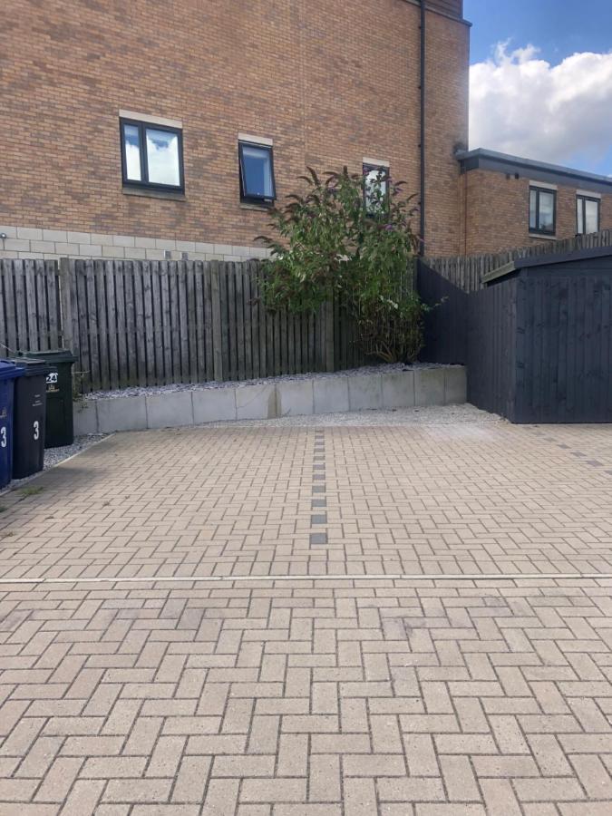 Barber House, Hoyland With Two Allocated Parking Spaces エクステリア 写真